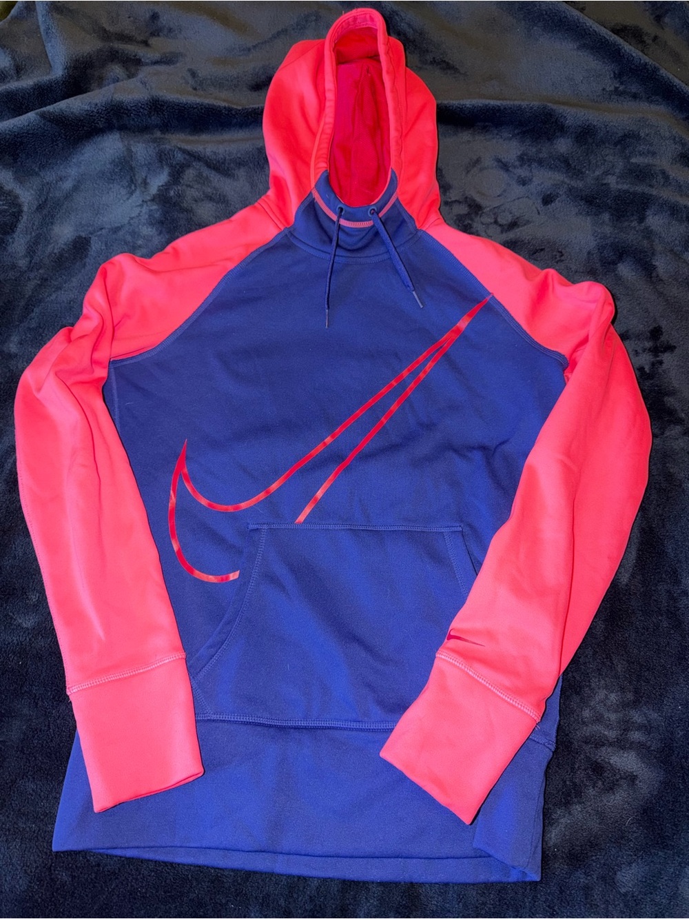 Nike Royal Blue and Hot Pink Therma-Fit Hoodie